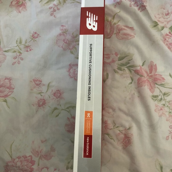 New Balance Supportive Cushioning Insoles - Picture 2 of 4